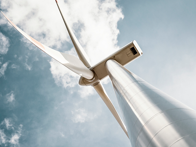 web_Close-up-of-wind-turbine_credit_iStock-174824438.png