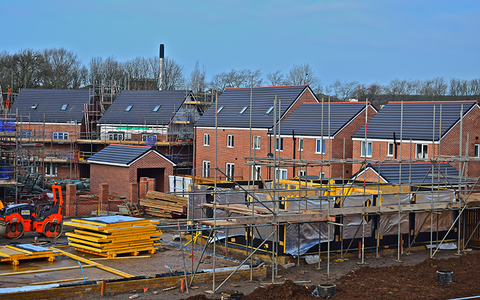 Homes being built / Colin-Burdett, Shutterstock: 1246521685
